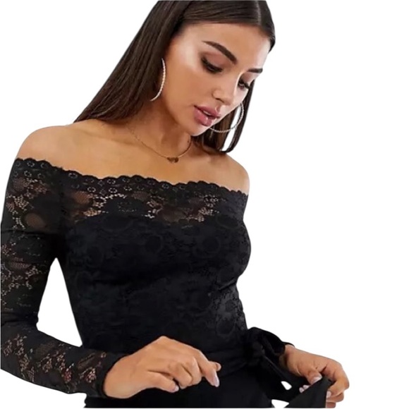 Misguided size 8 black lace off shoulder romper long sleeve super cute & sexy - Picture 1 of 9